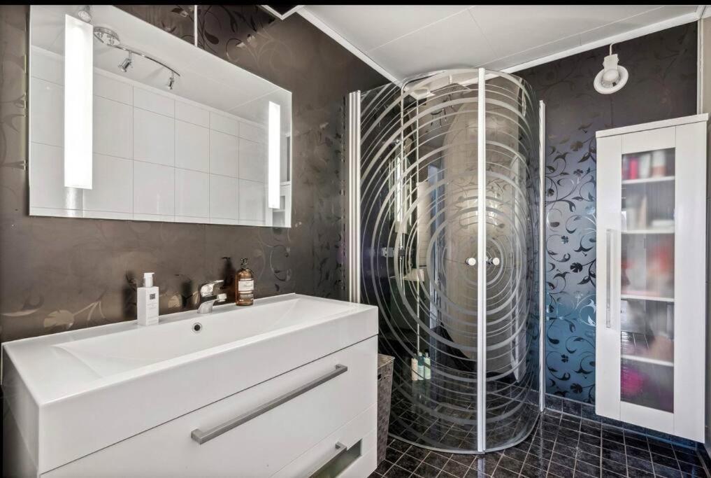 Apartamento Rolig Og Avslappende Tromsø